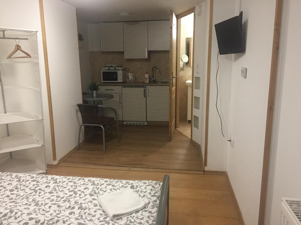 Apartman Vorosmarty Apartment Budapest Bagian luar foto